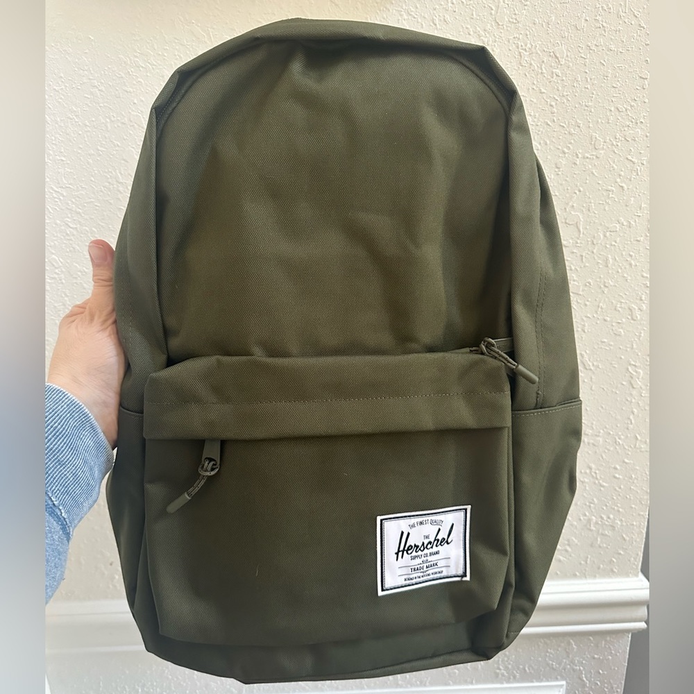 Herschel Classic Backpack | XL BRAND NEW IN PACKAGE